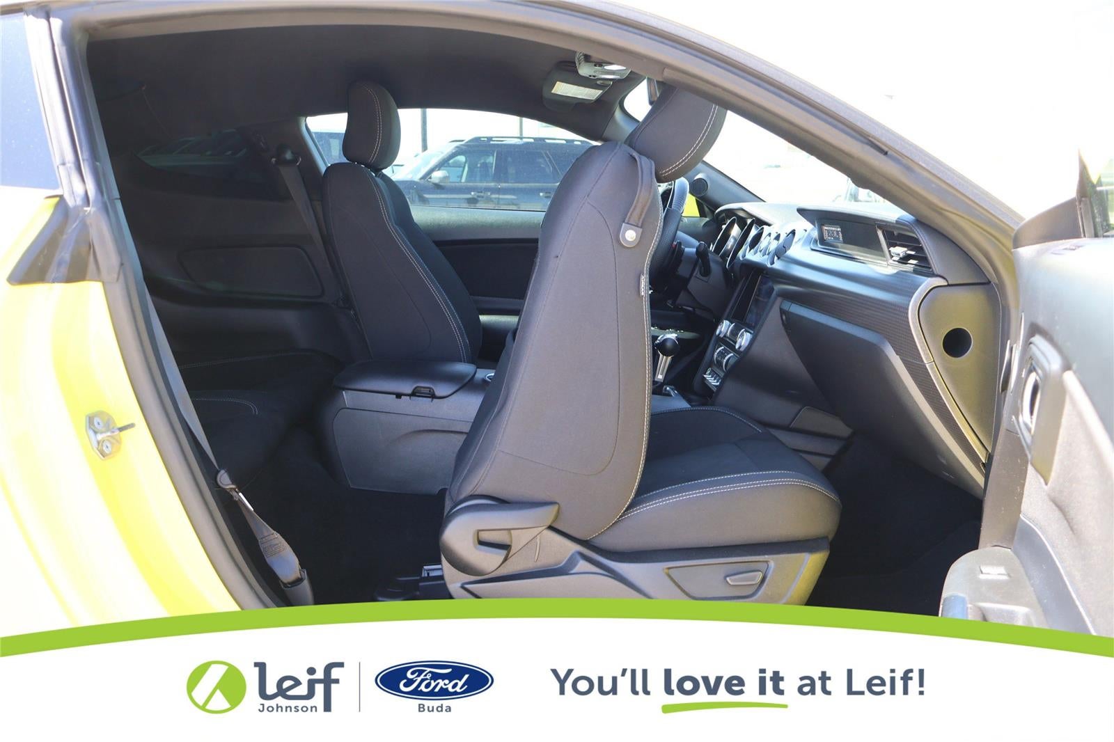 2021 Ford Mustang EcoBoost