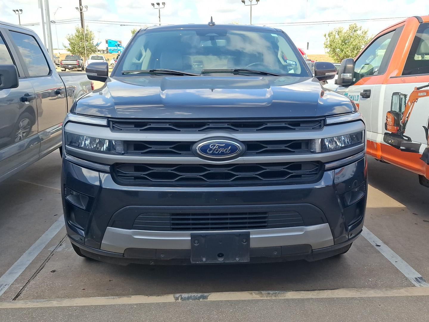 2024 Ford Expedition Max XLT