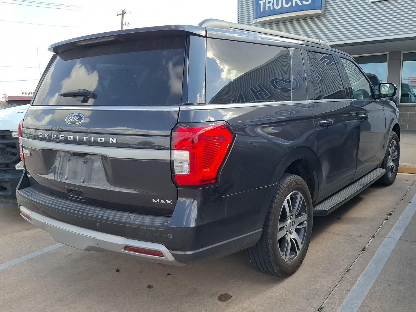 2024 Ford Expedition Max XLT