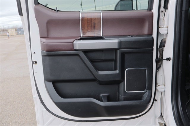 2017 Ford Super Duty F-250 Platinum