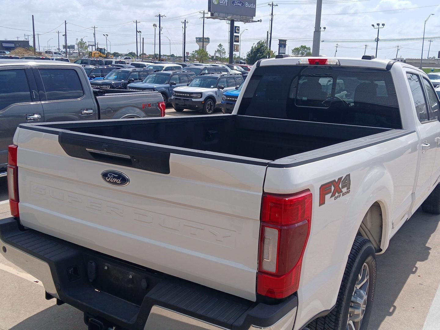 2022 Ford Super Duty F-350 Lariat