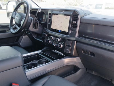 2025 Ford Super Duty F-350 Lariat
