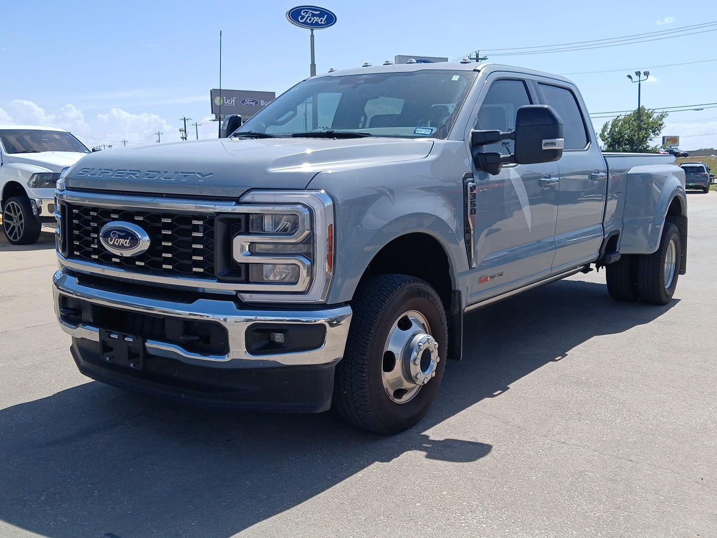 2025 Ford Super Duty F-350 Lariat