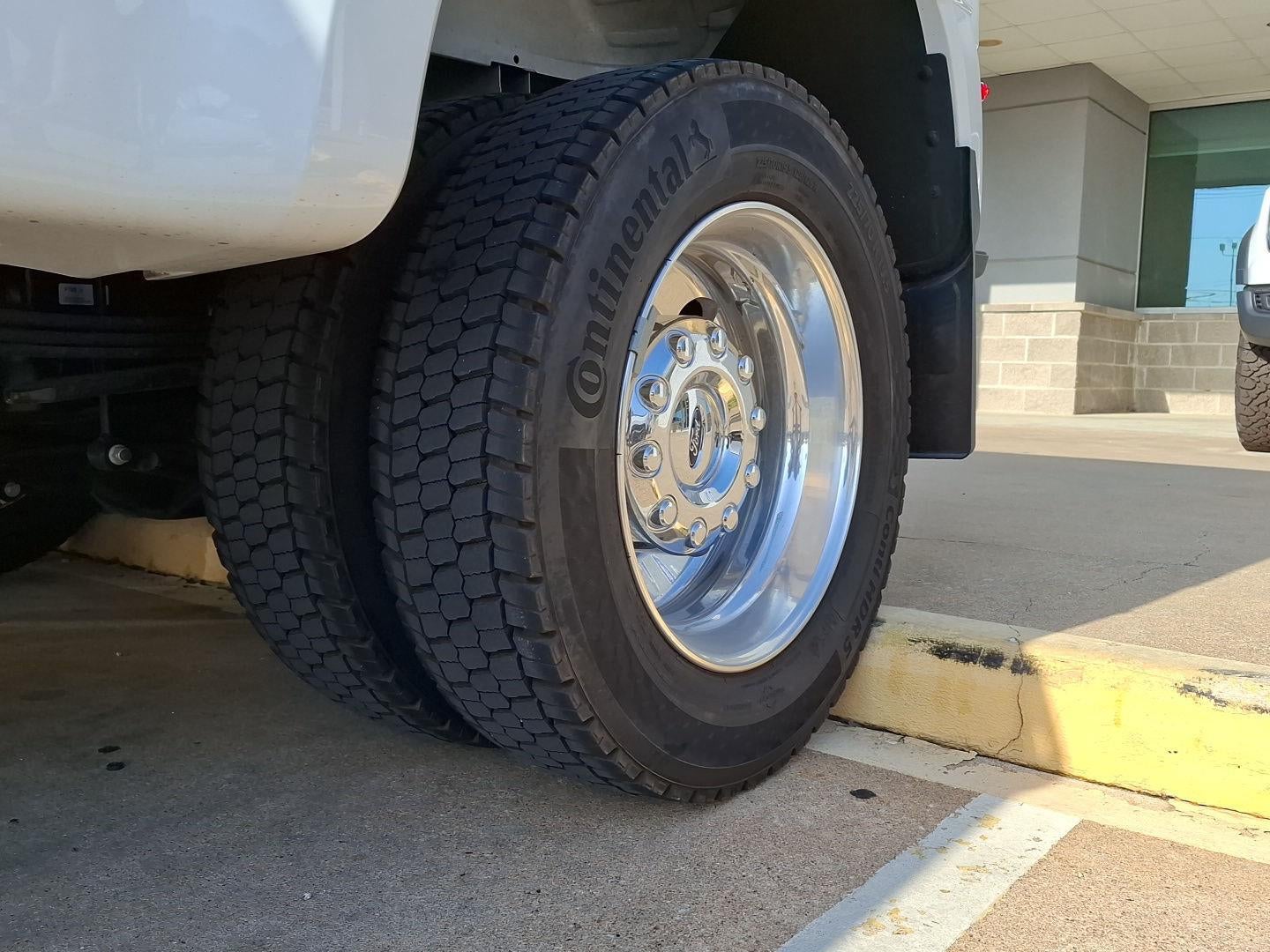 2026 Ford Super Duty F-450 Lariat