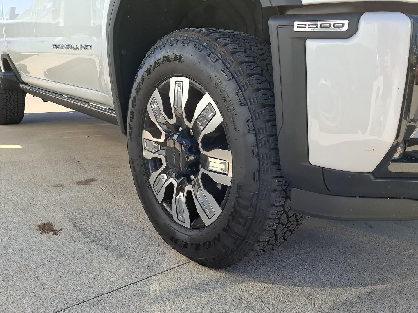 2025 GMC Sierra 2500Hd Denali