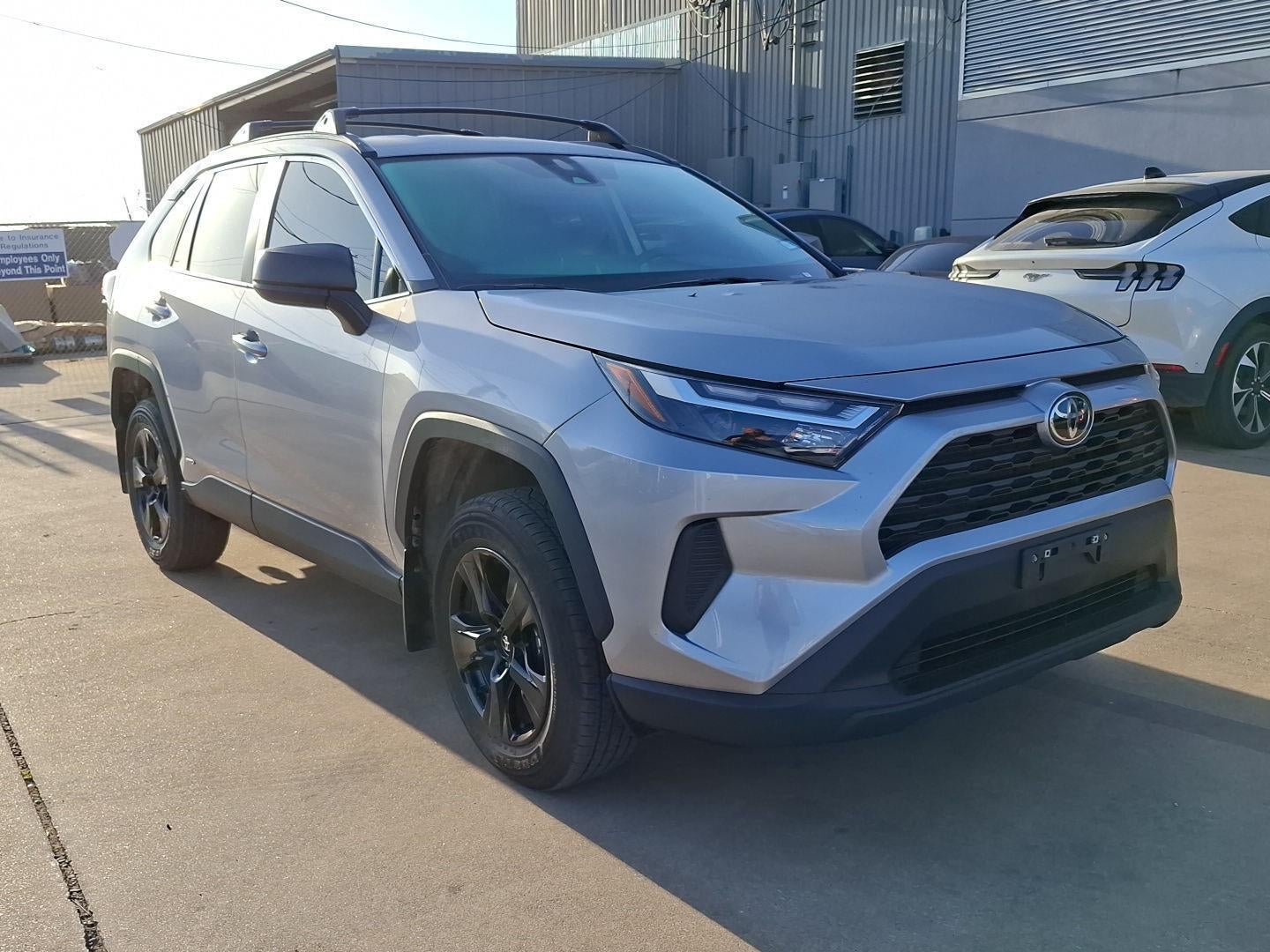 2025 Toyota Rav4 Hybrid LE