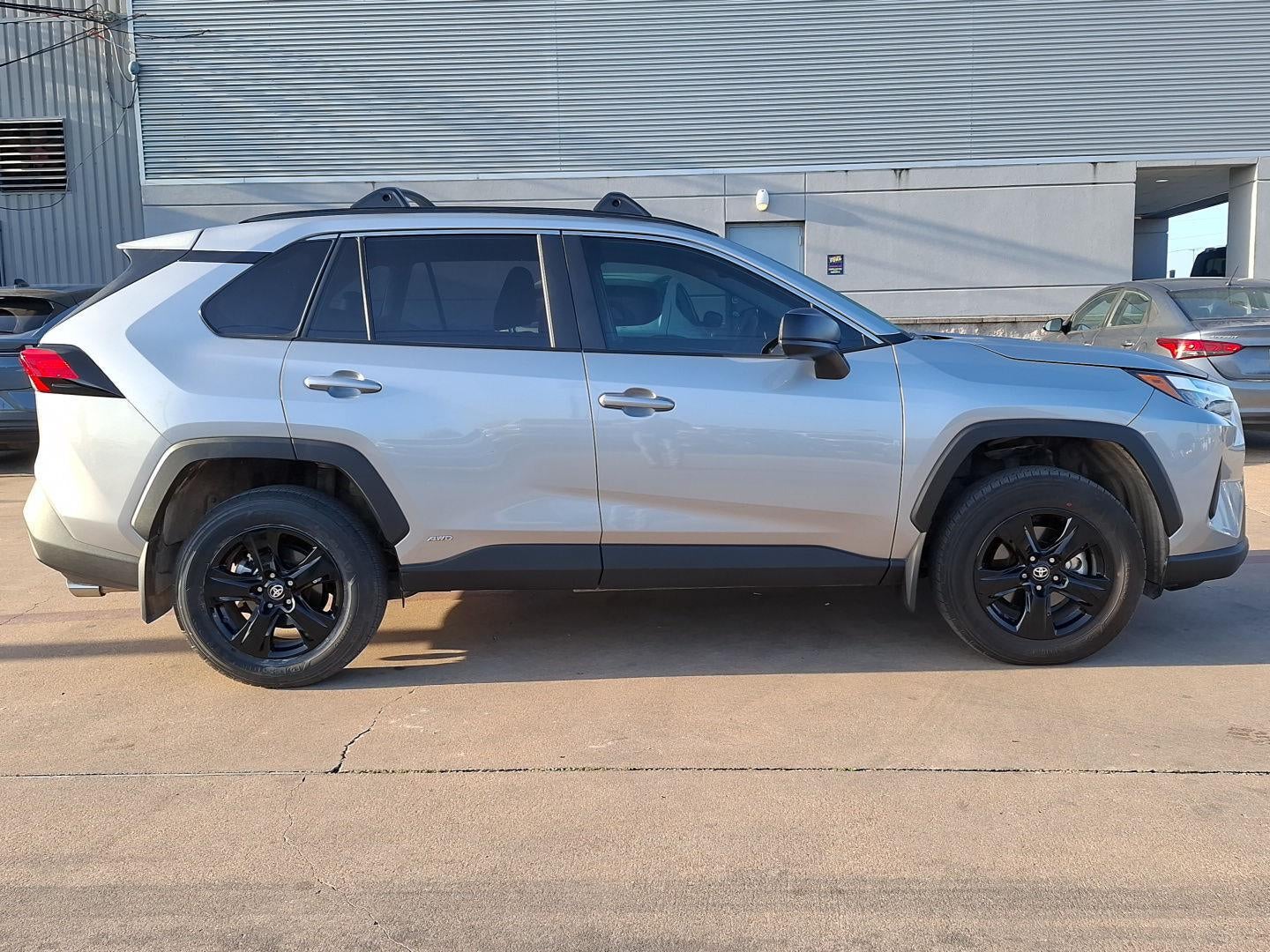 2025 Toyota Rav4 Hybrid LE