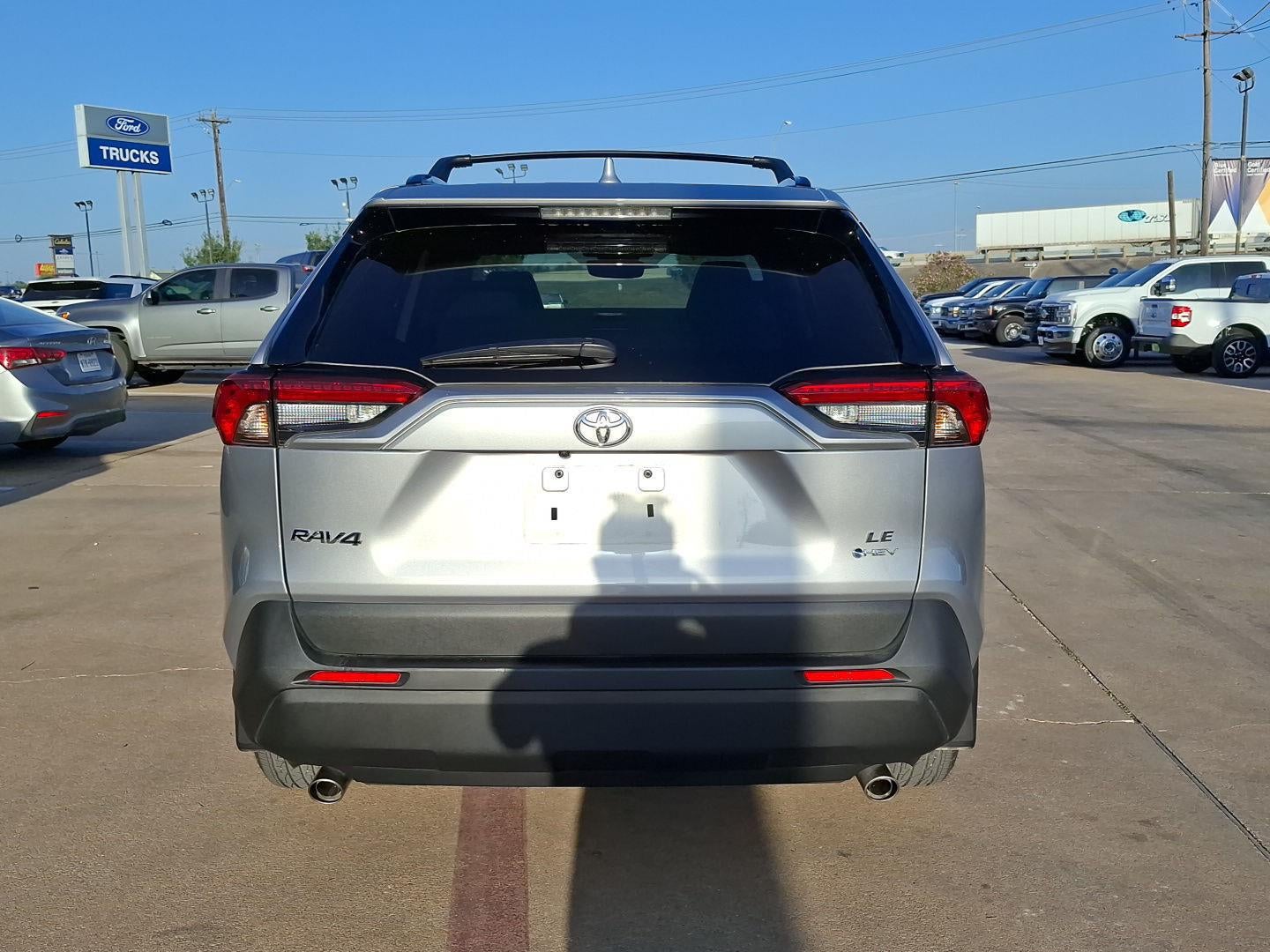2025 Toyota Rav4 Hybrid LE