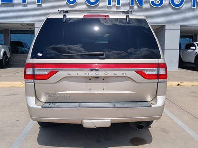 2017 Lincoln Navigator Select