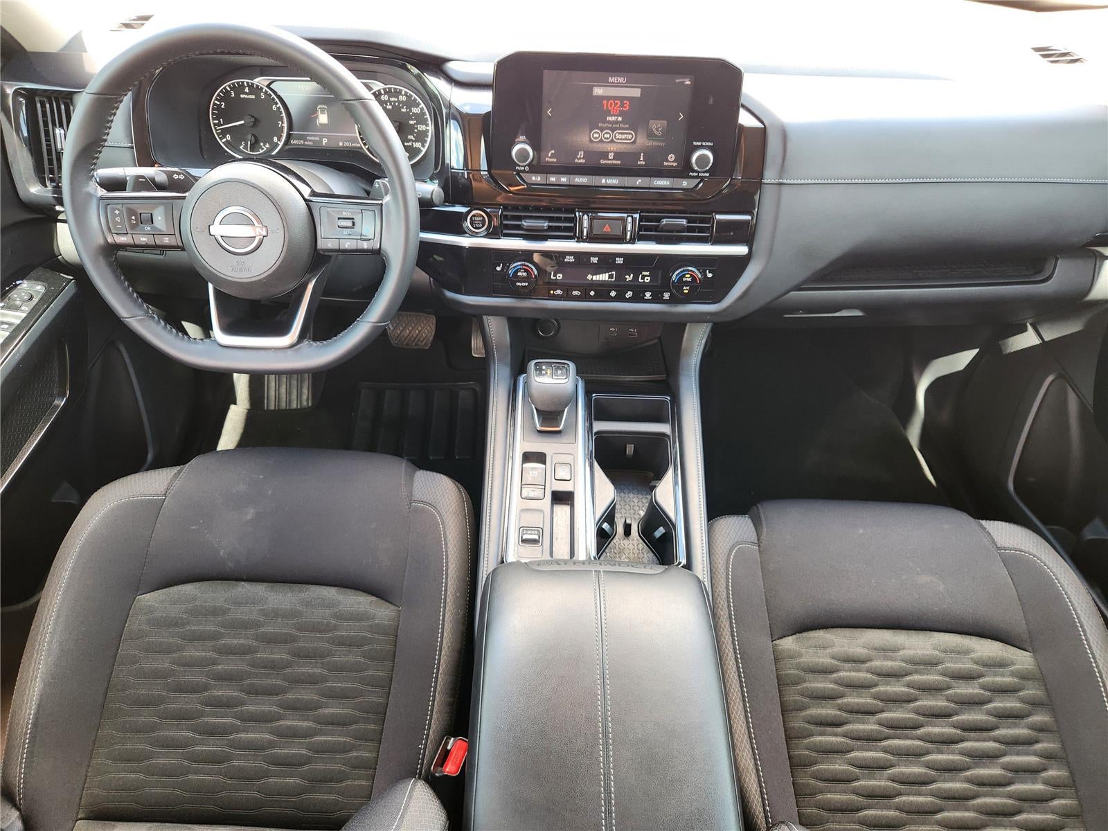 2022 Nissan Pathfinder SV