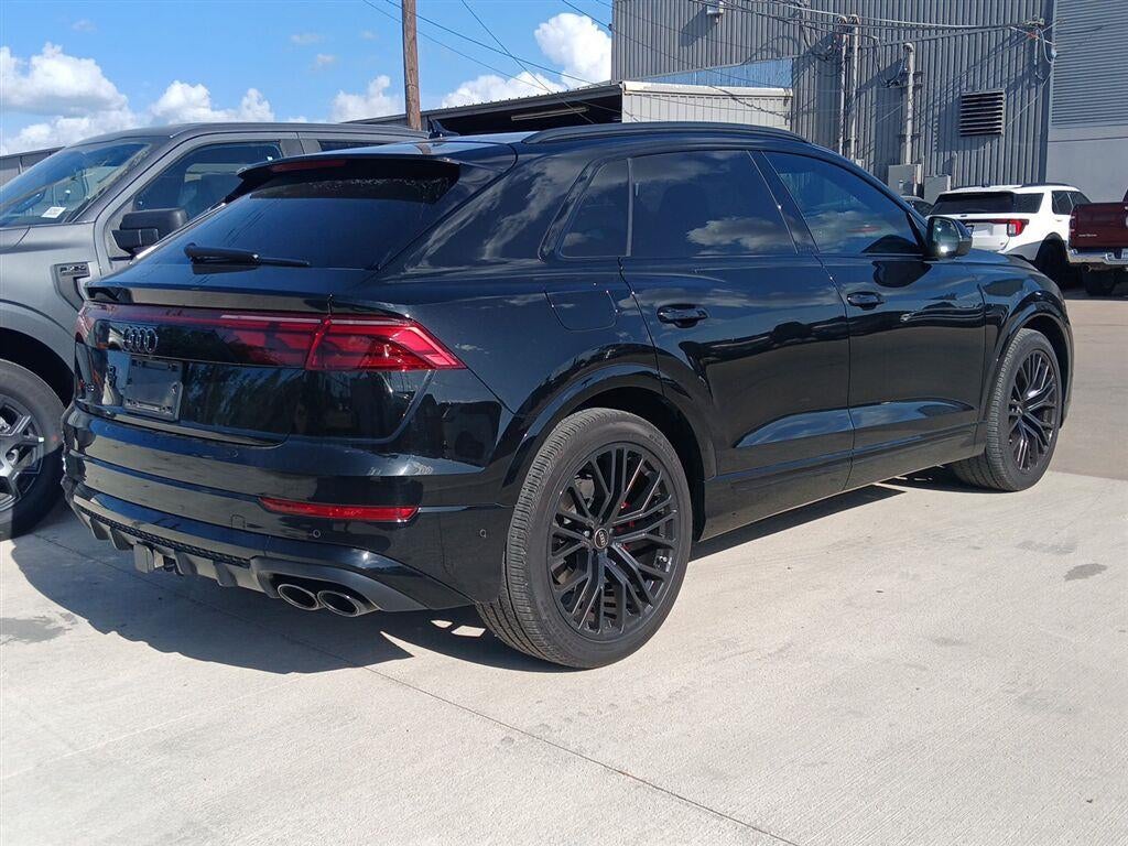 2025 Audi SQ8 Prestige