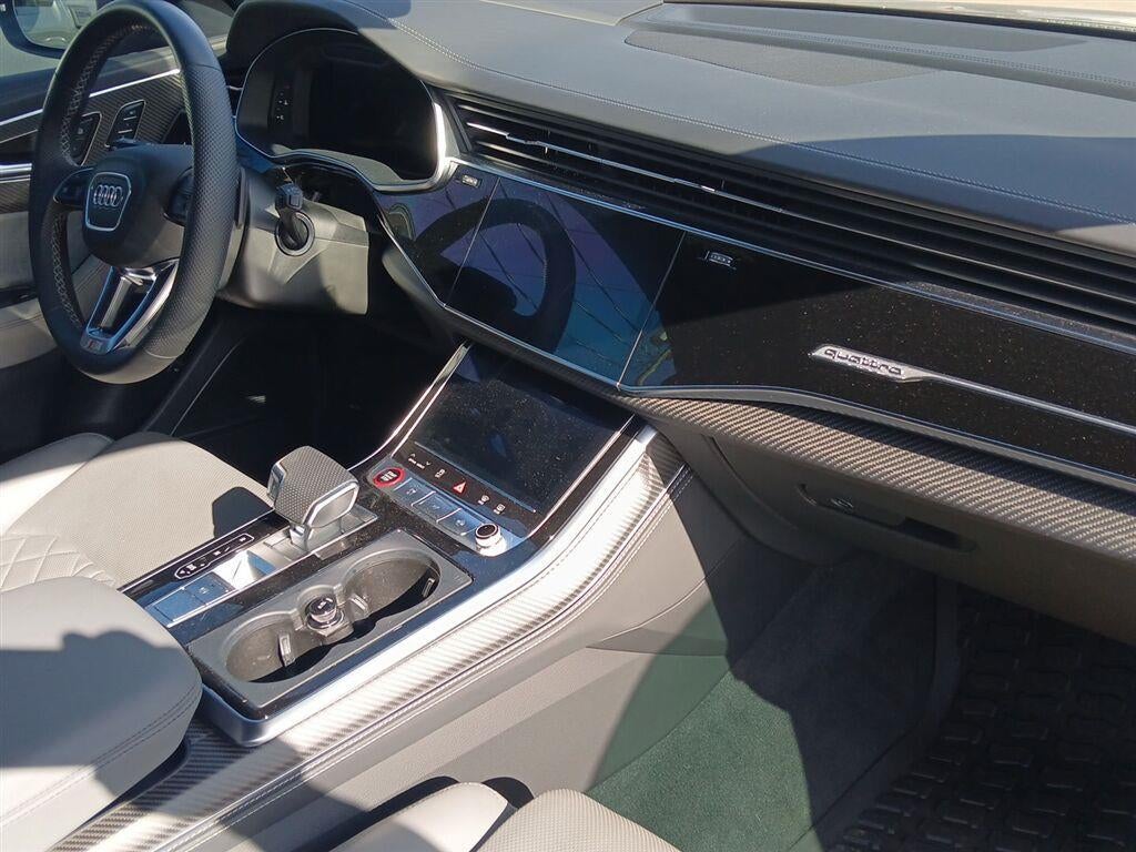 2025 Audi SQ8 Prestige