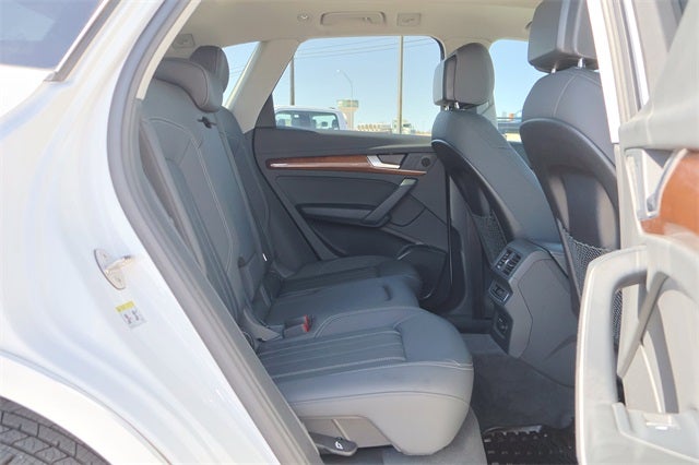 2022 Audi Q5 45 S line Premium quattro