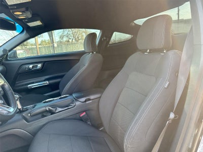 2017 Ford Mustang V6