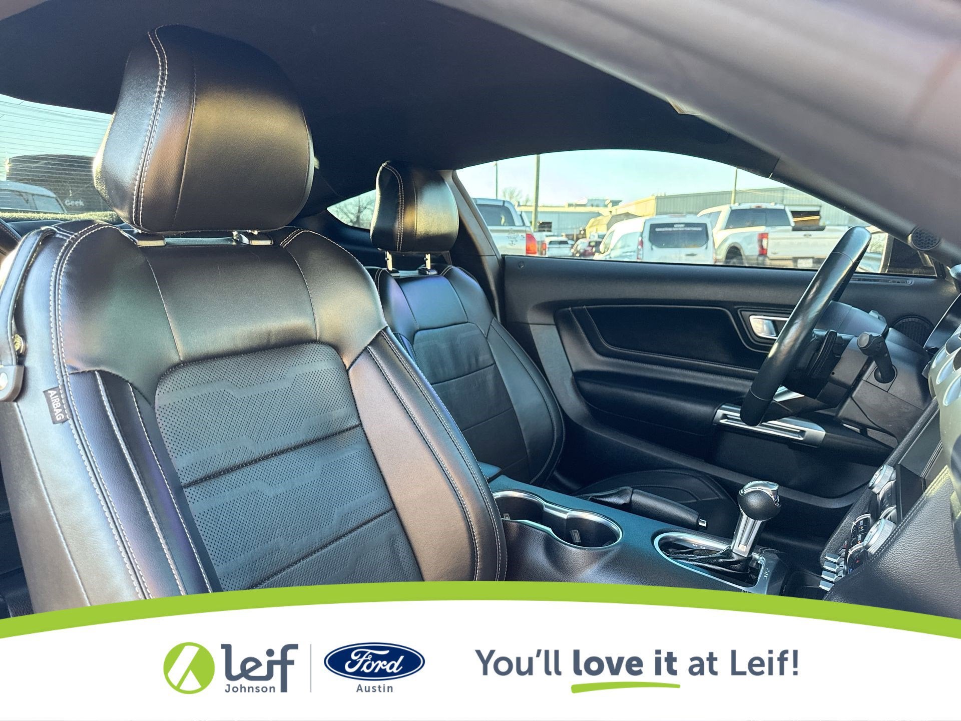 2022 Ford Mustang EcoBoost Premium