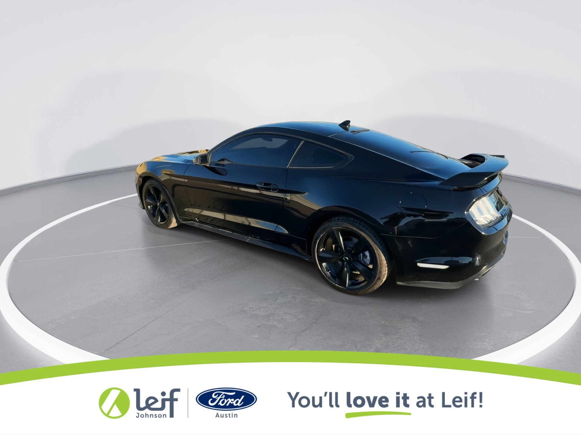 2022 Ford Mustang EcoBoost Premium