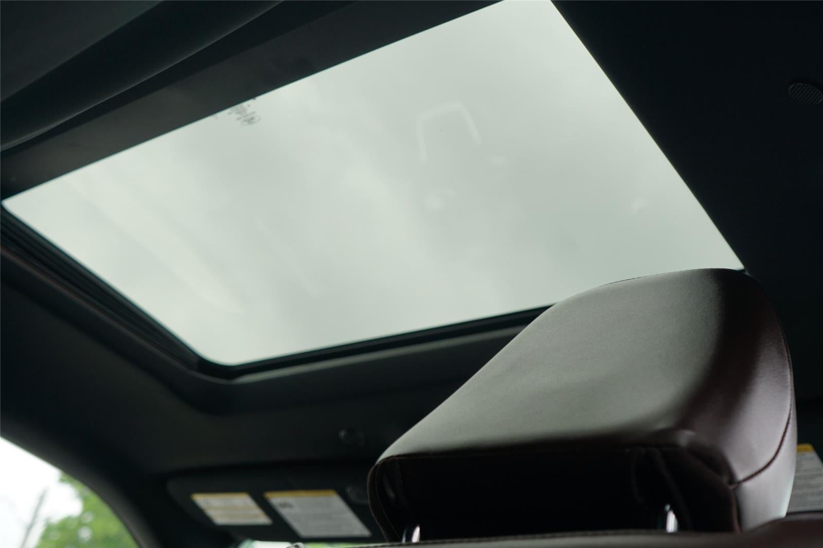 2022 Ford Explorer Hybrid Platinum