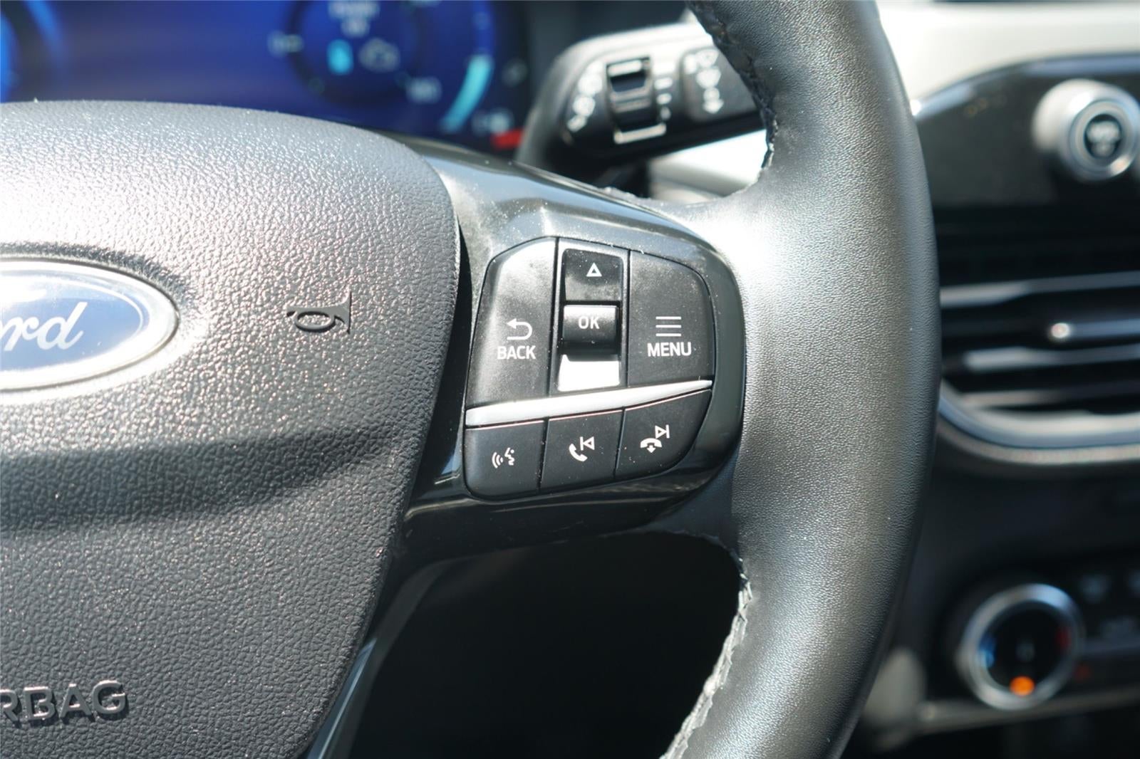 2022 Ford Escape Hybrid Titanium