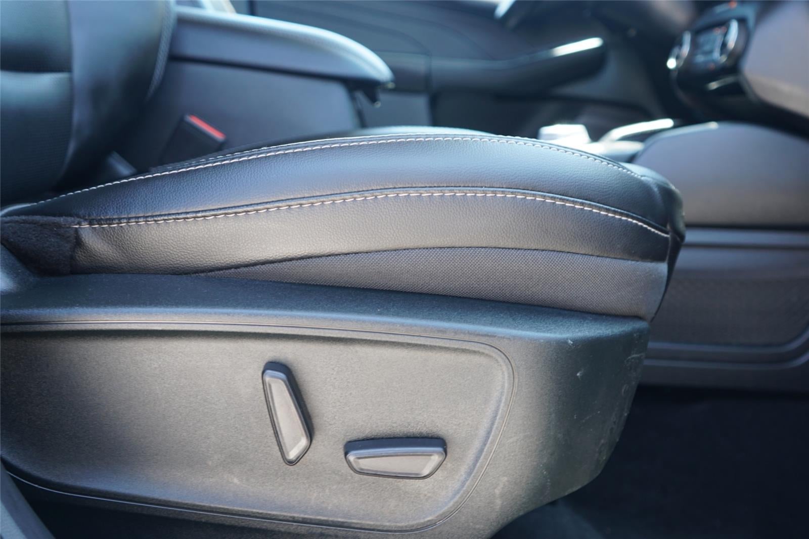 2022 Ford Escape Hybrid Titanium