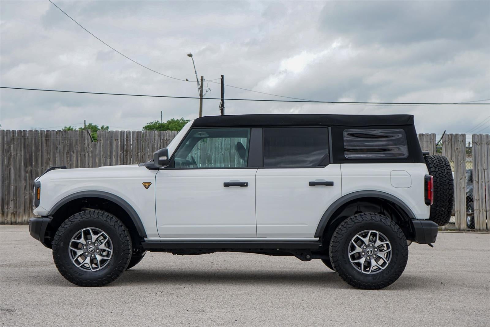 2022 Ford Bronco Badlands Advanced
