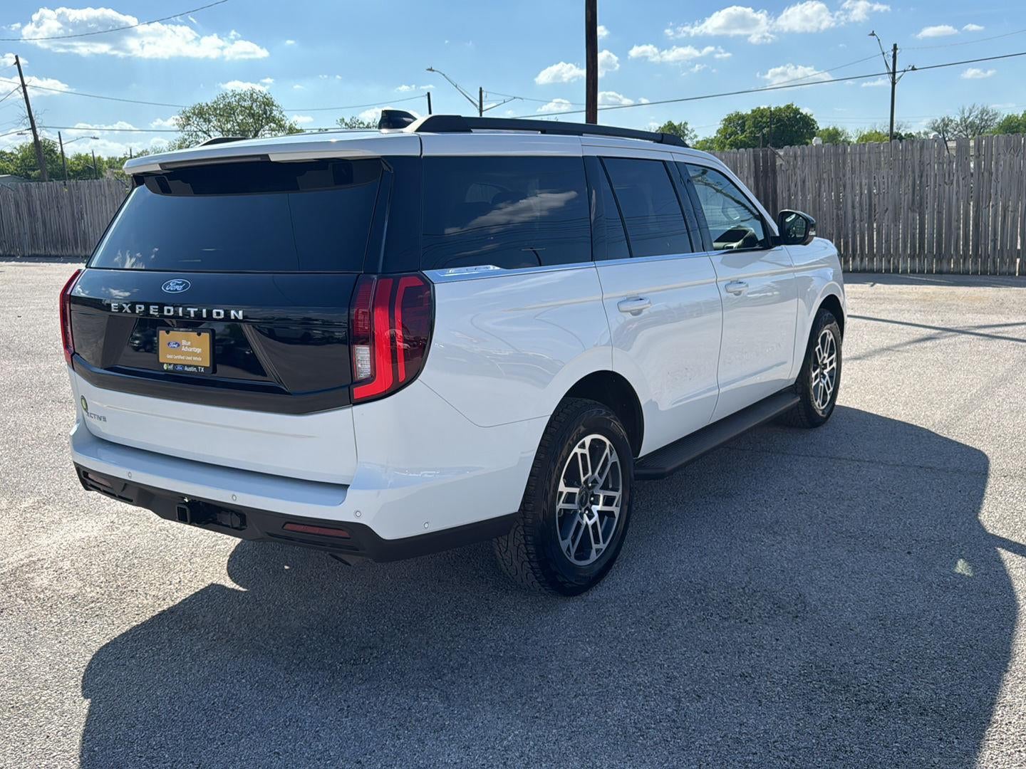 2025 Ford Expedition Active