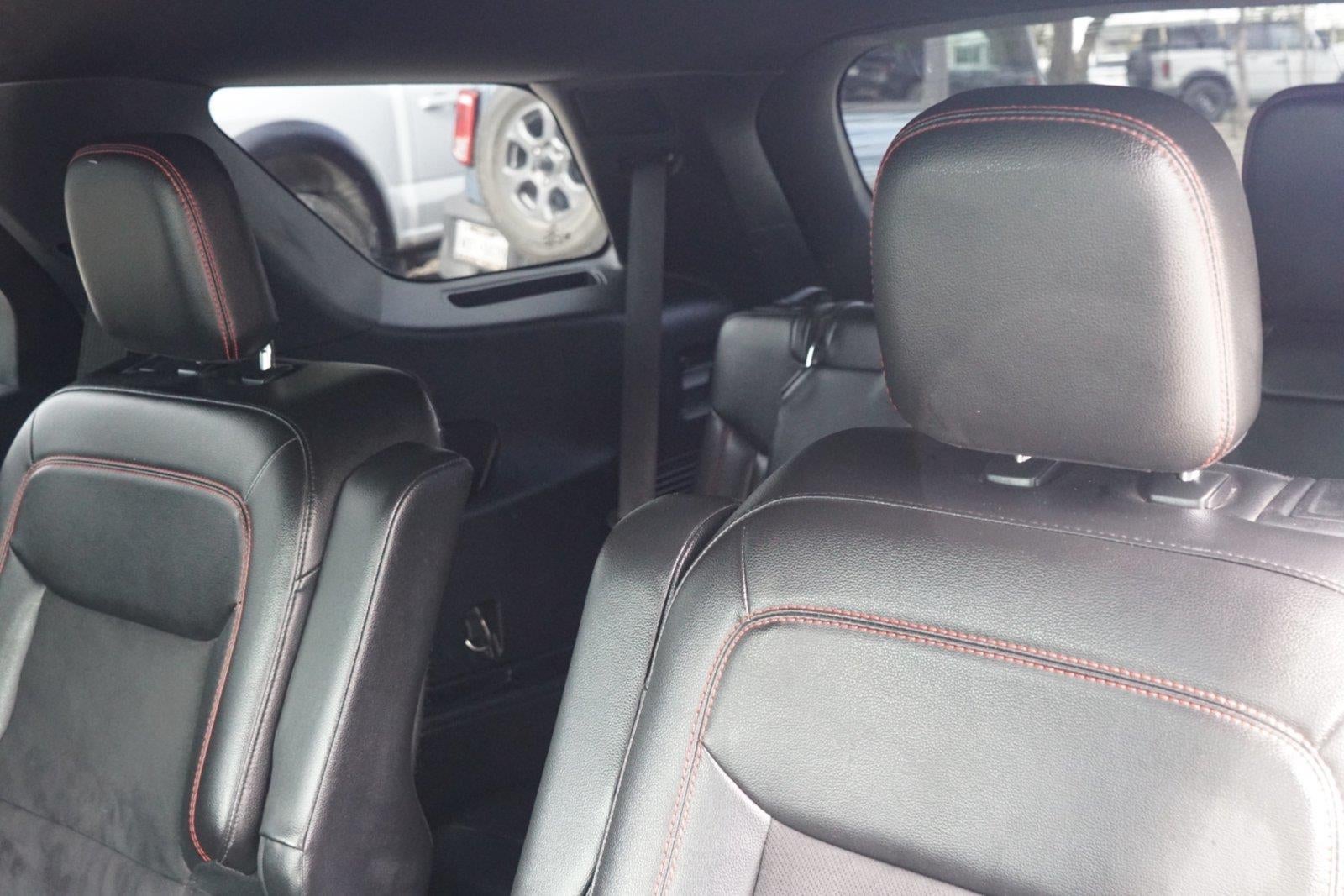 2022 Ford Explorer ST-Line