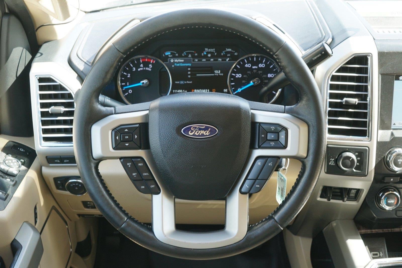 2017 Ford Super Duty F-250 Lariat