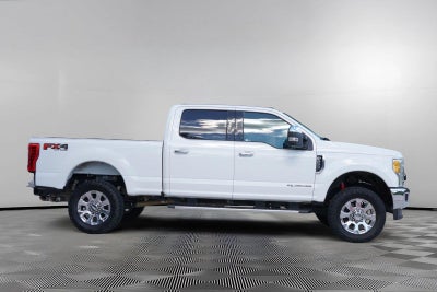 2017 Ford Super Duty F-250 Lariat