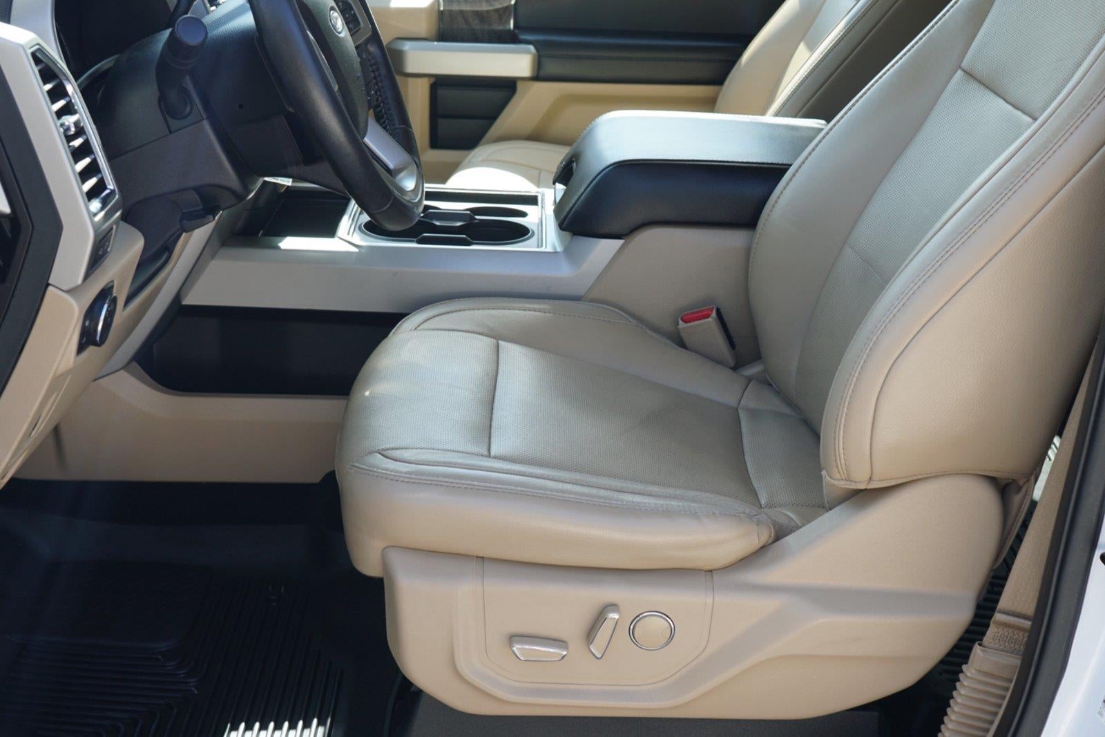 2017 Ford Super Duty F-250 Lariat