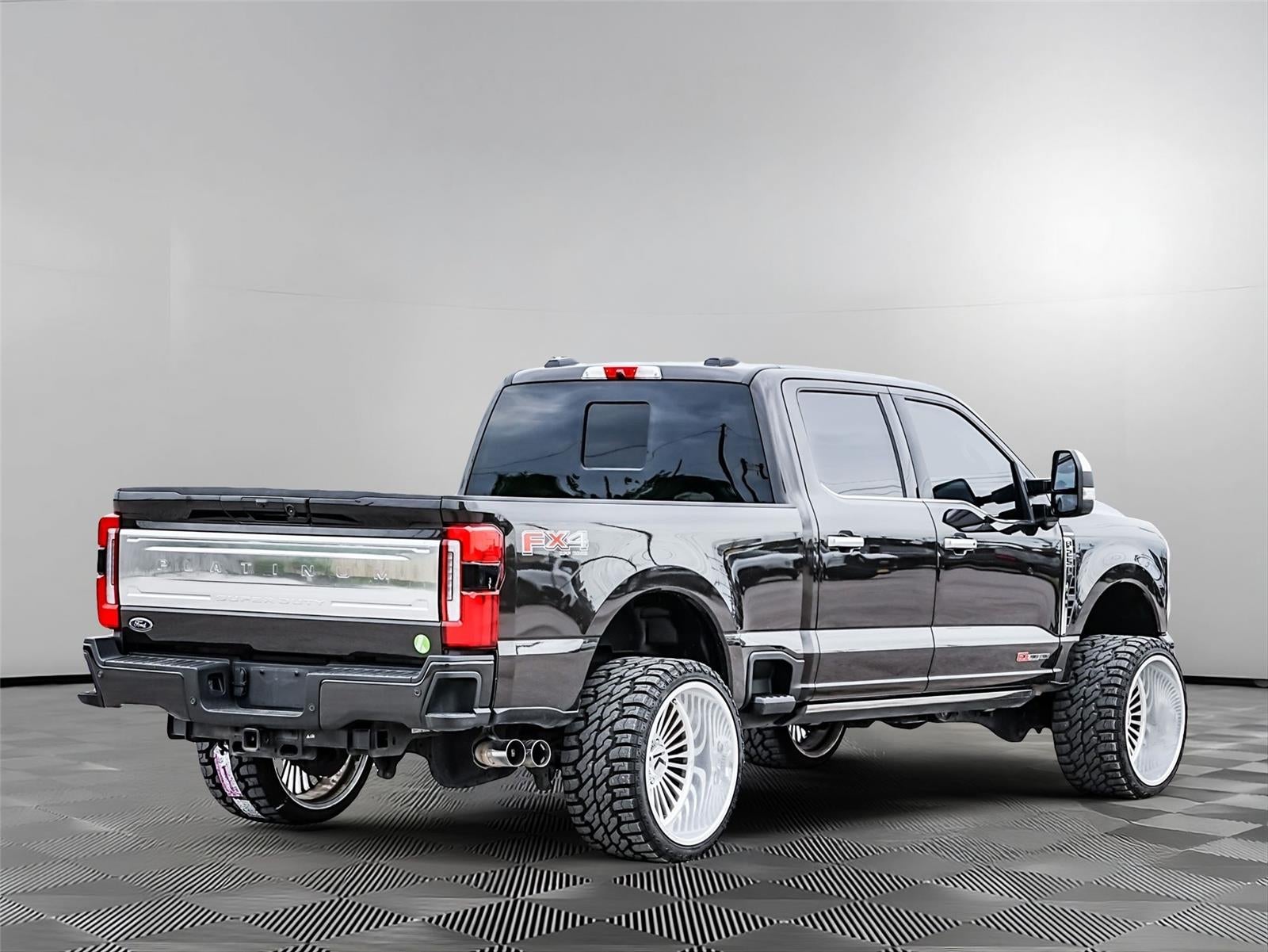 2025 Ford Super Duty F-250 Platinum
