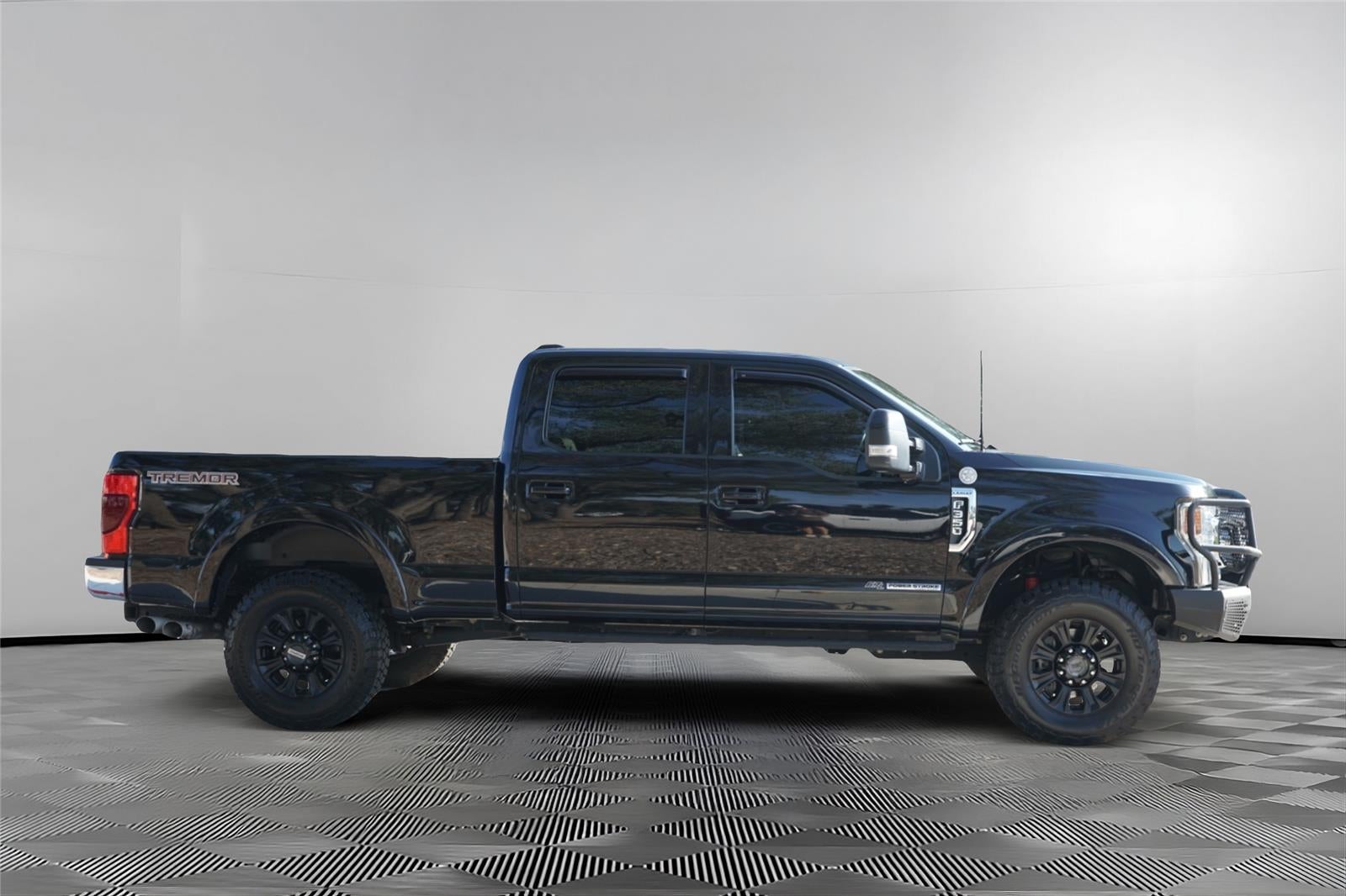 2022 Ford Super Duty F-350 Lariat
