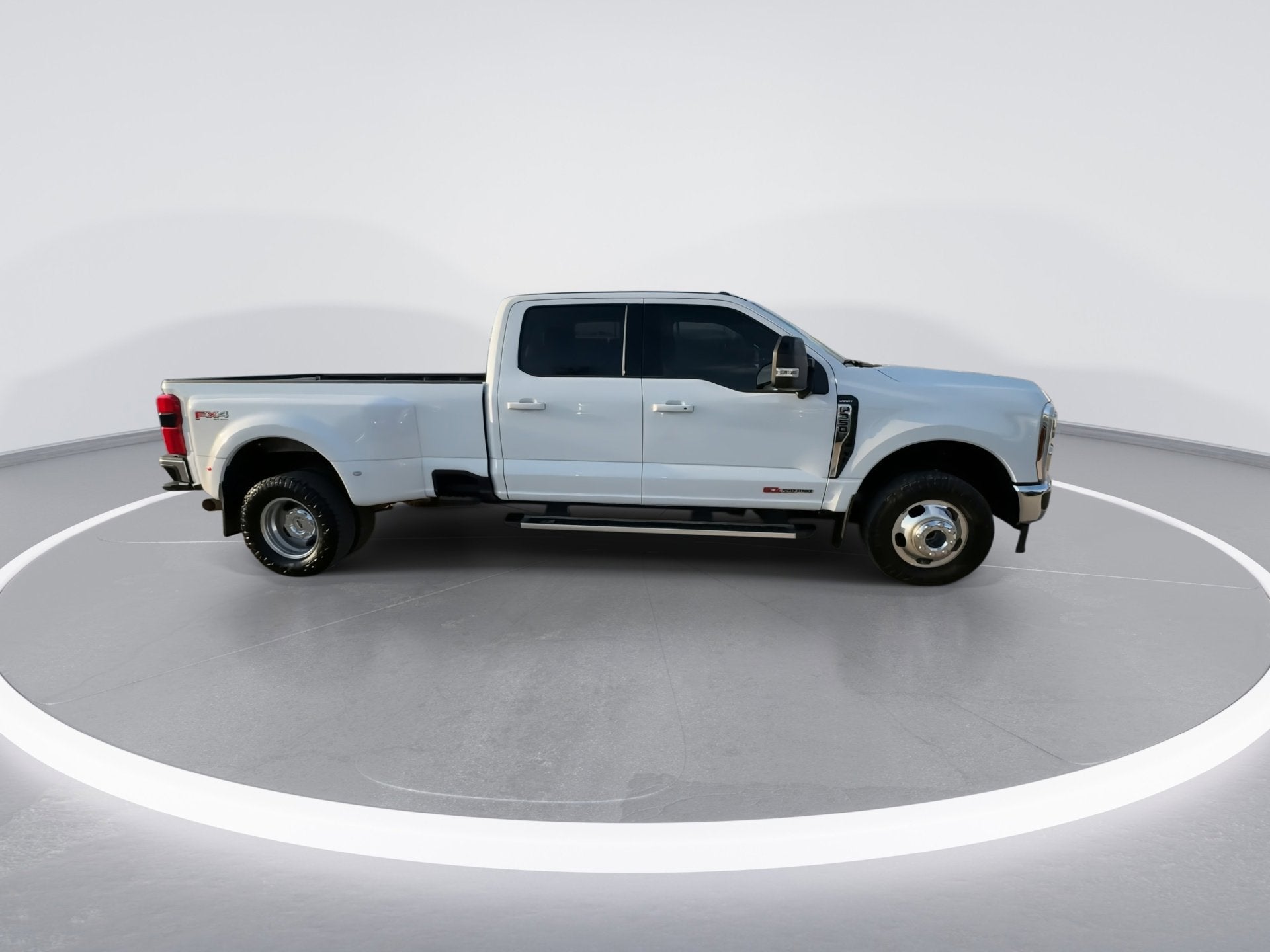 2024 Ford Super Duty F-350 Lariat