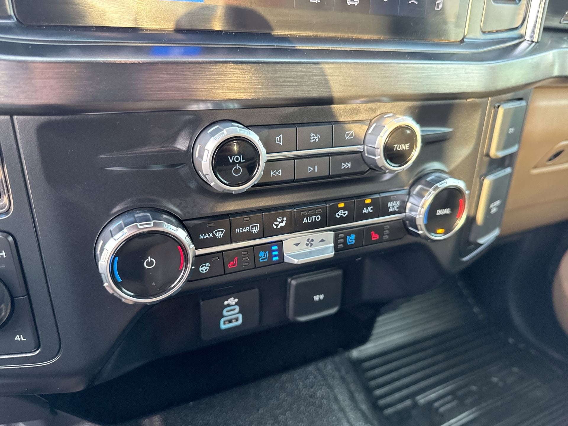 2024 Ford Super Duty F-350 Lariat