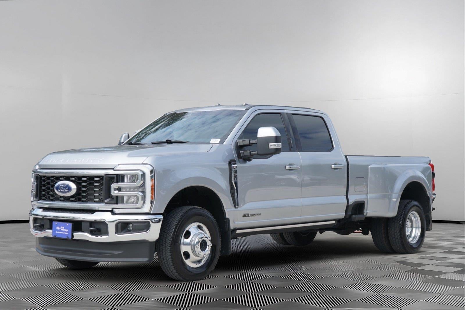 2023 Ford Super Duty F-350 Lariat