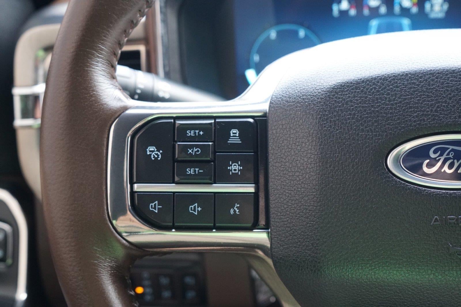2025 Ford Super Duty F-350 King Ranch