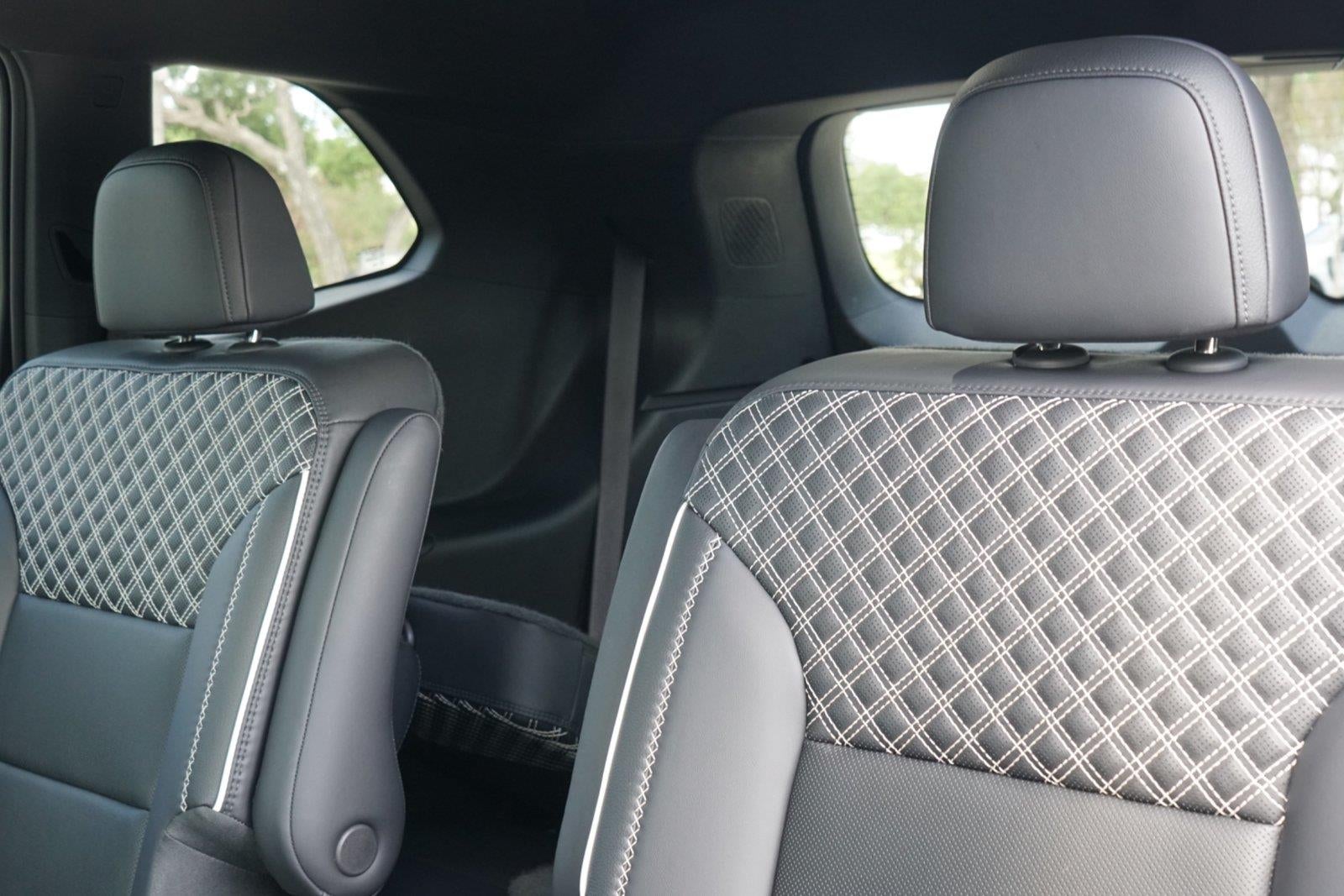 2025 GMC Acadia FWD Denali