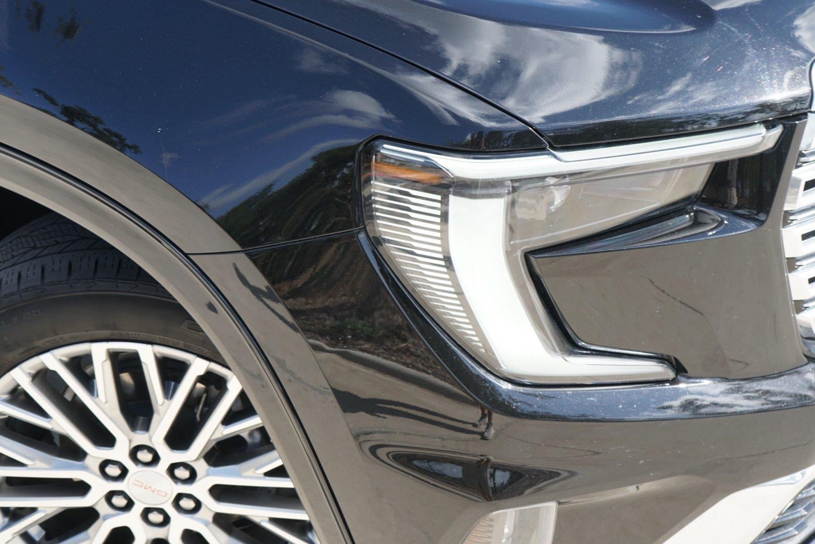 2025 GMC Acadia FWD Denali