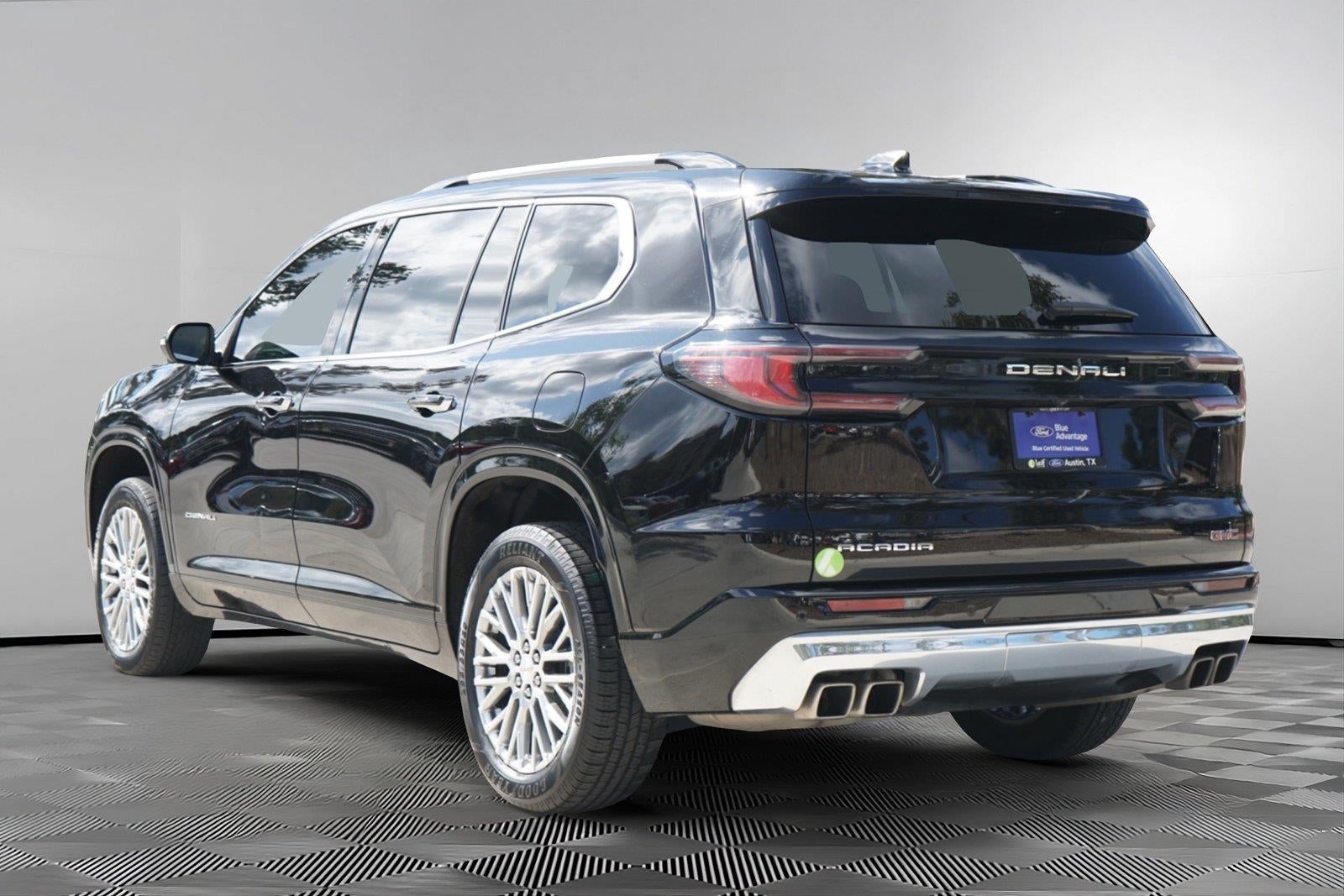 2025 GMC Acadia FWD Denali