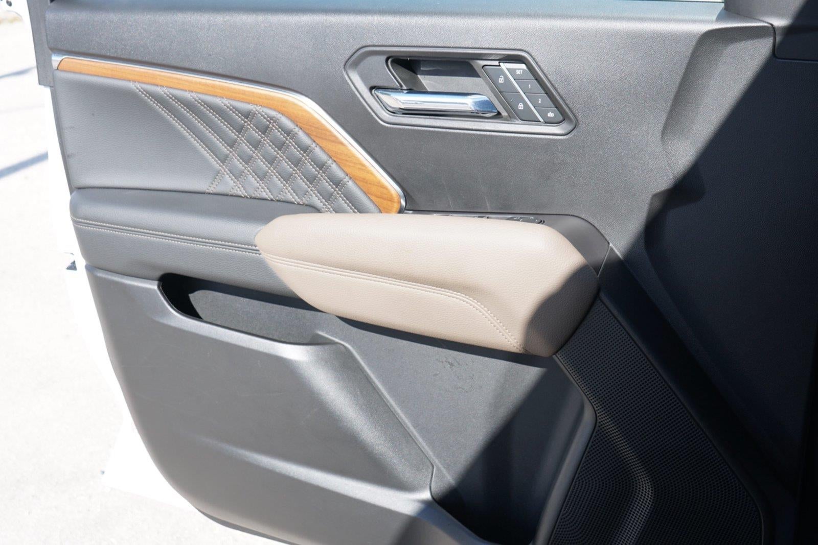 2023 GMC Canyon 4WD Denali
