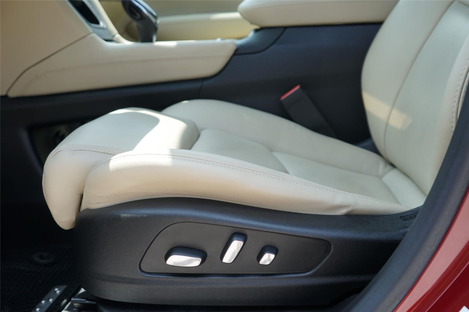 2017 Cadillac XT5 Luxury FWD