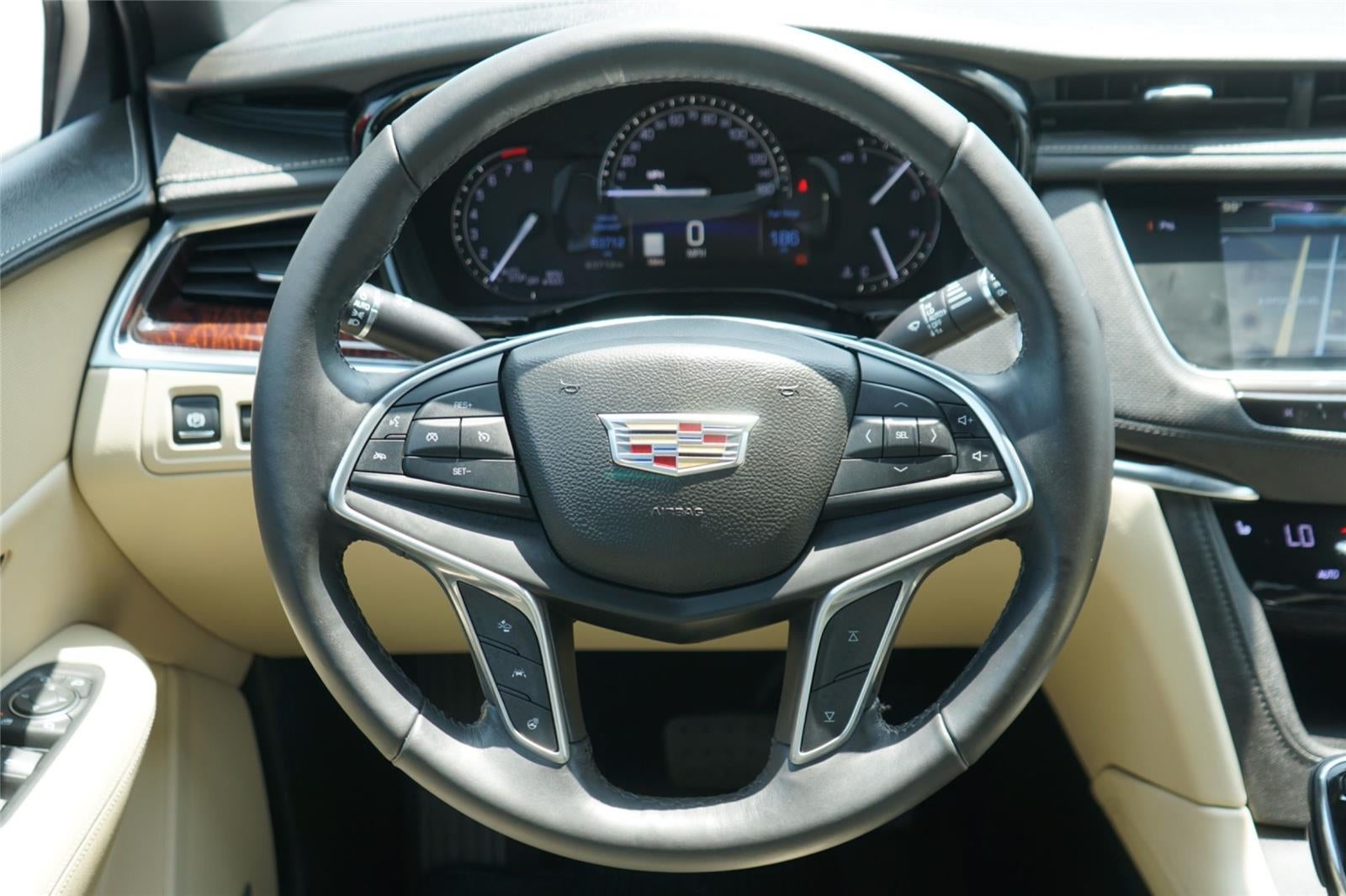 2017 Cadillac XT5 Luxury FWD