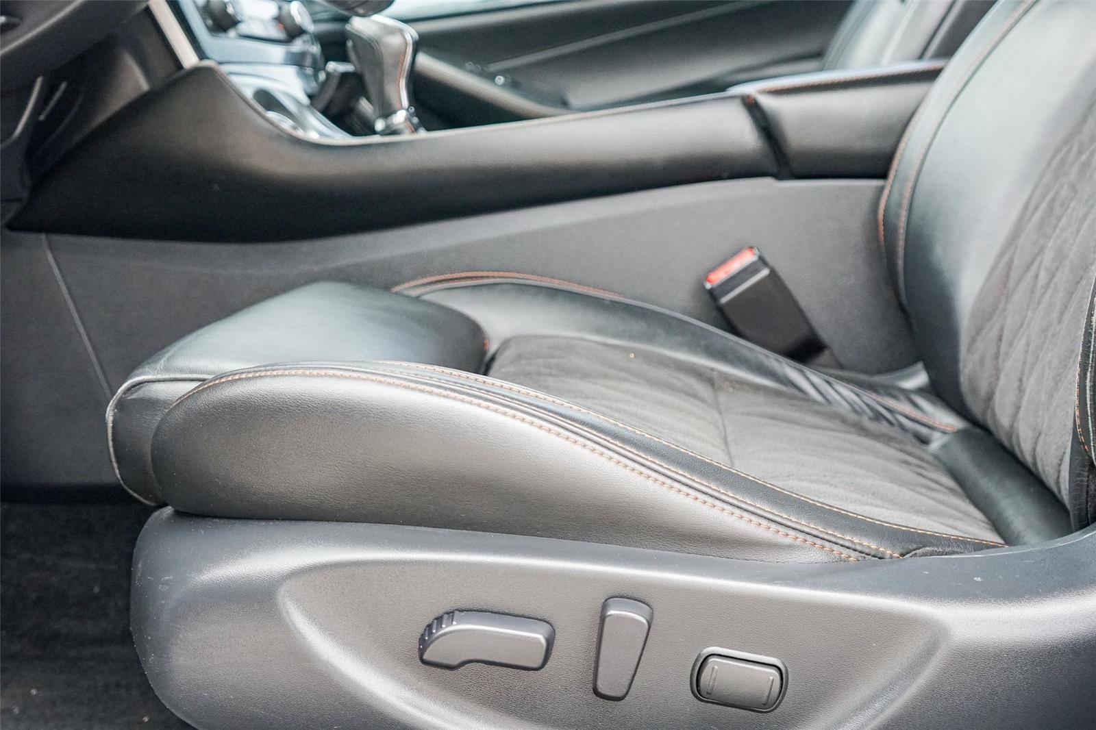 2019 Nissan Maxima SR