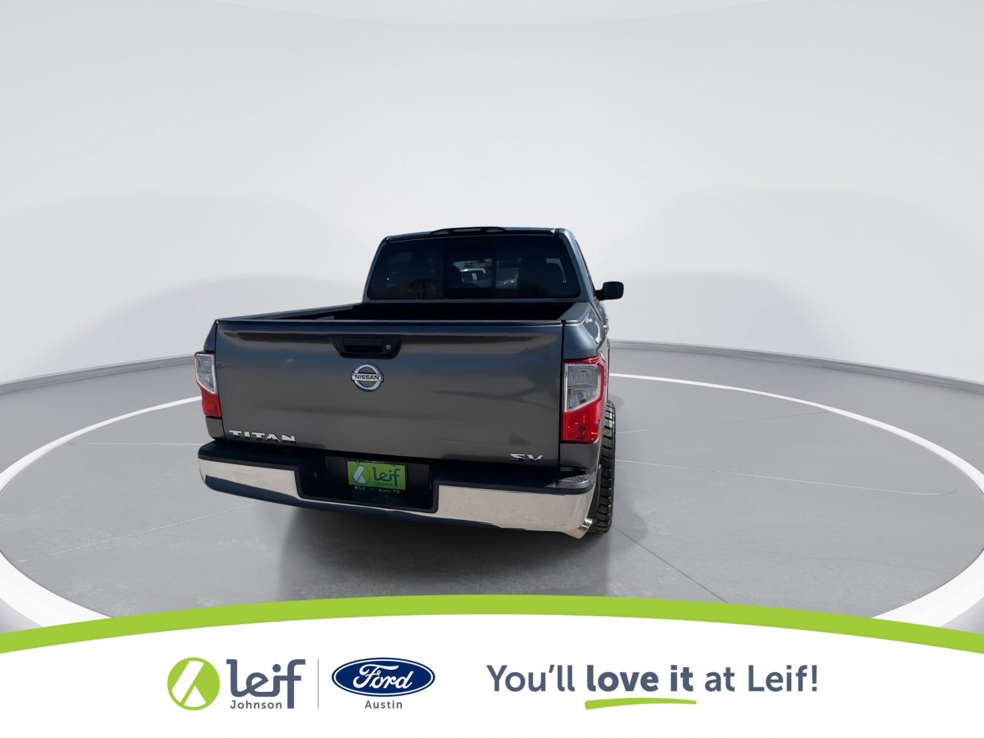 2017 Nissan Titan SV