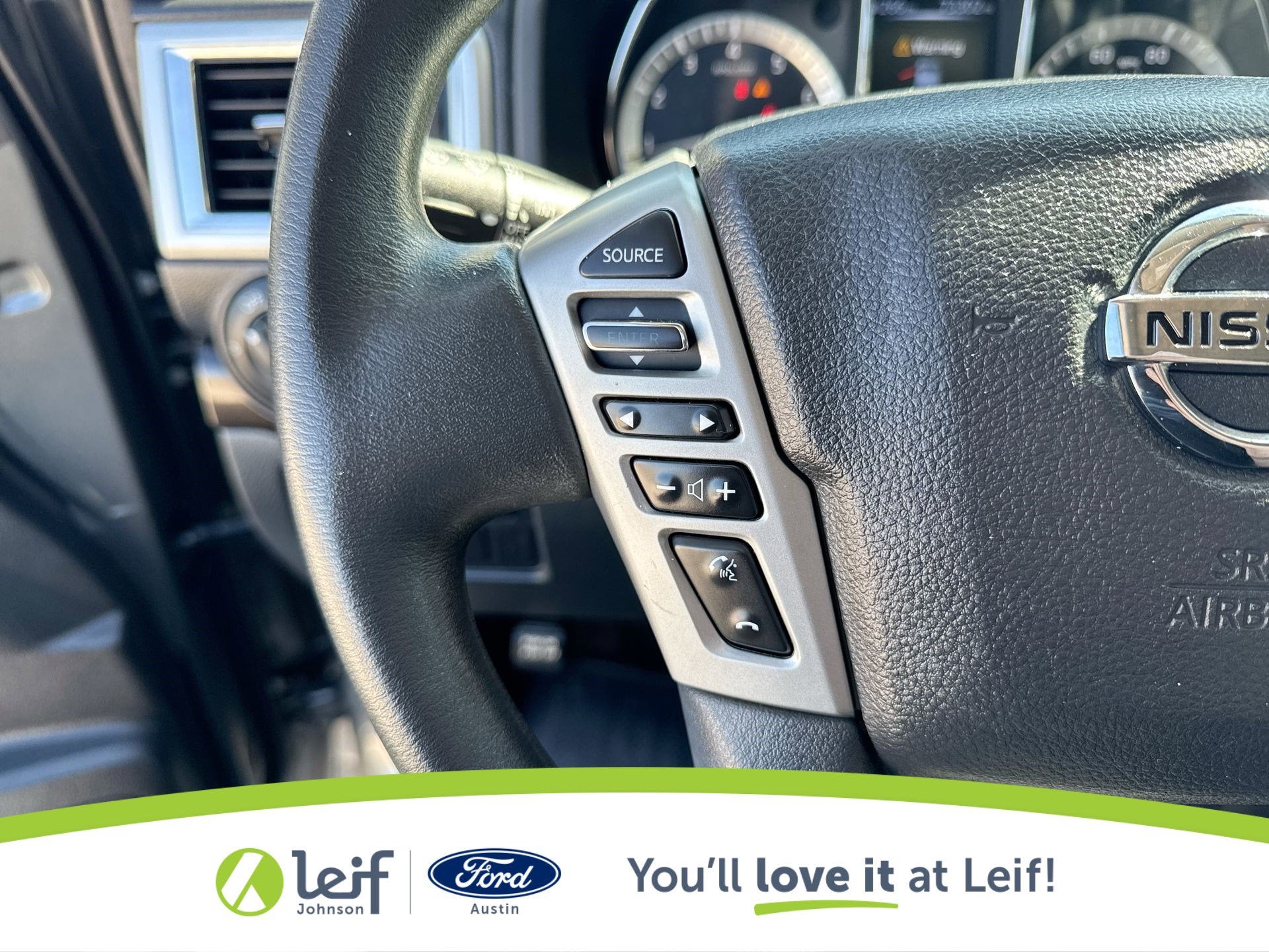 2017 Nissan Titan SV