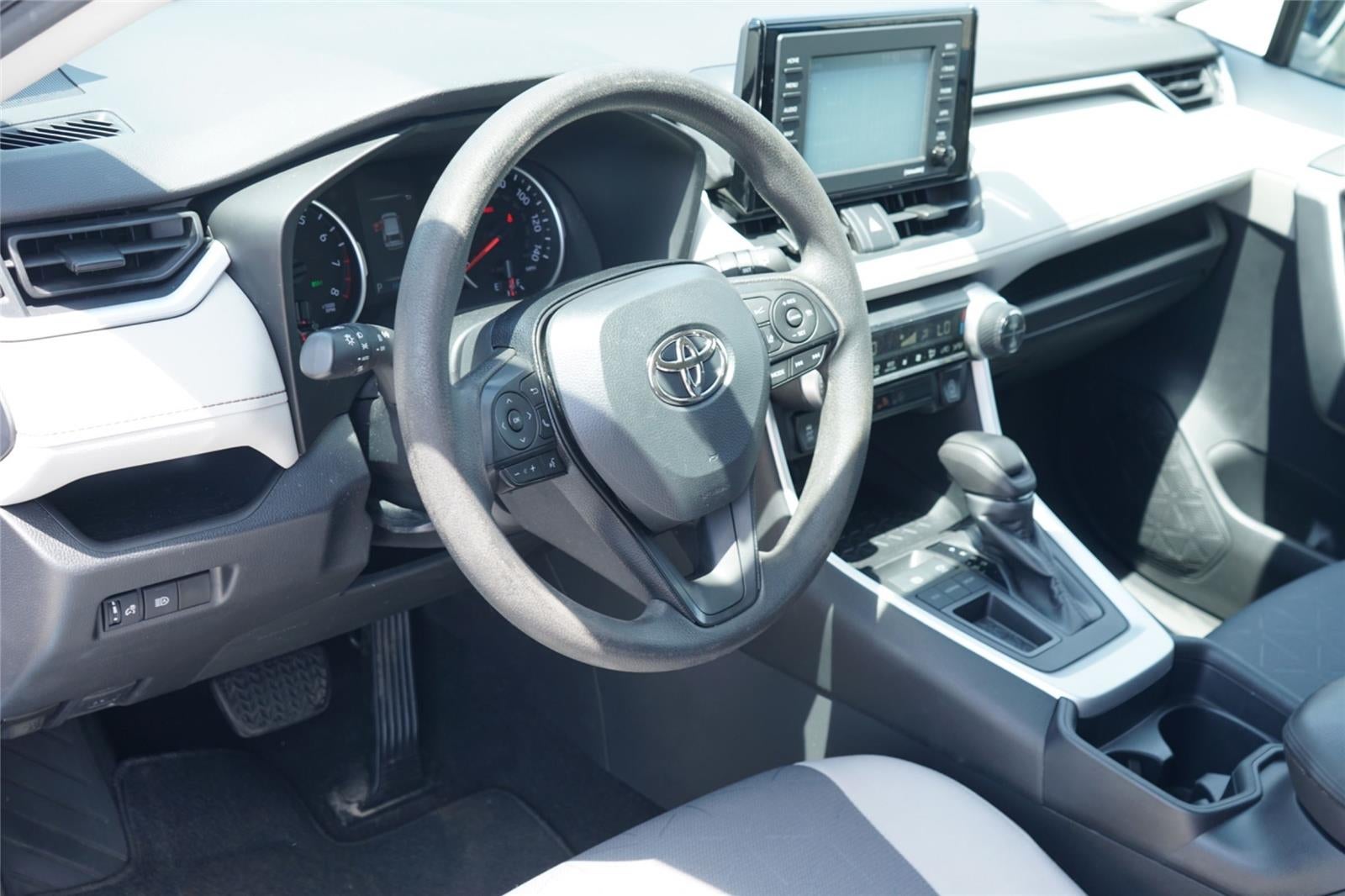 2020 Toyota RAV4 XLE