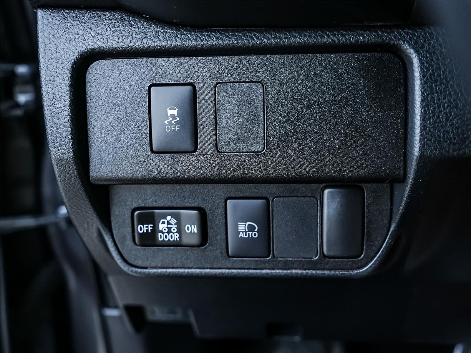 2020 Toyota Tacoma SR V6