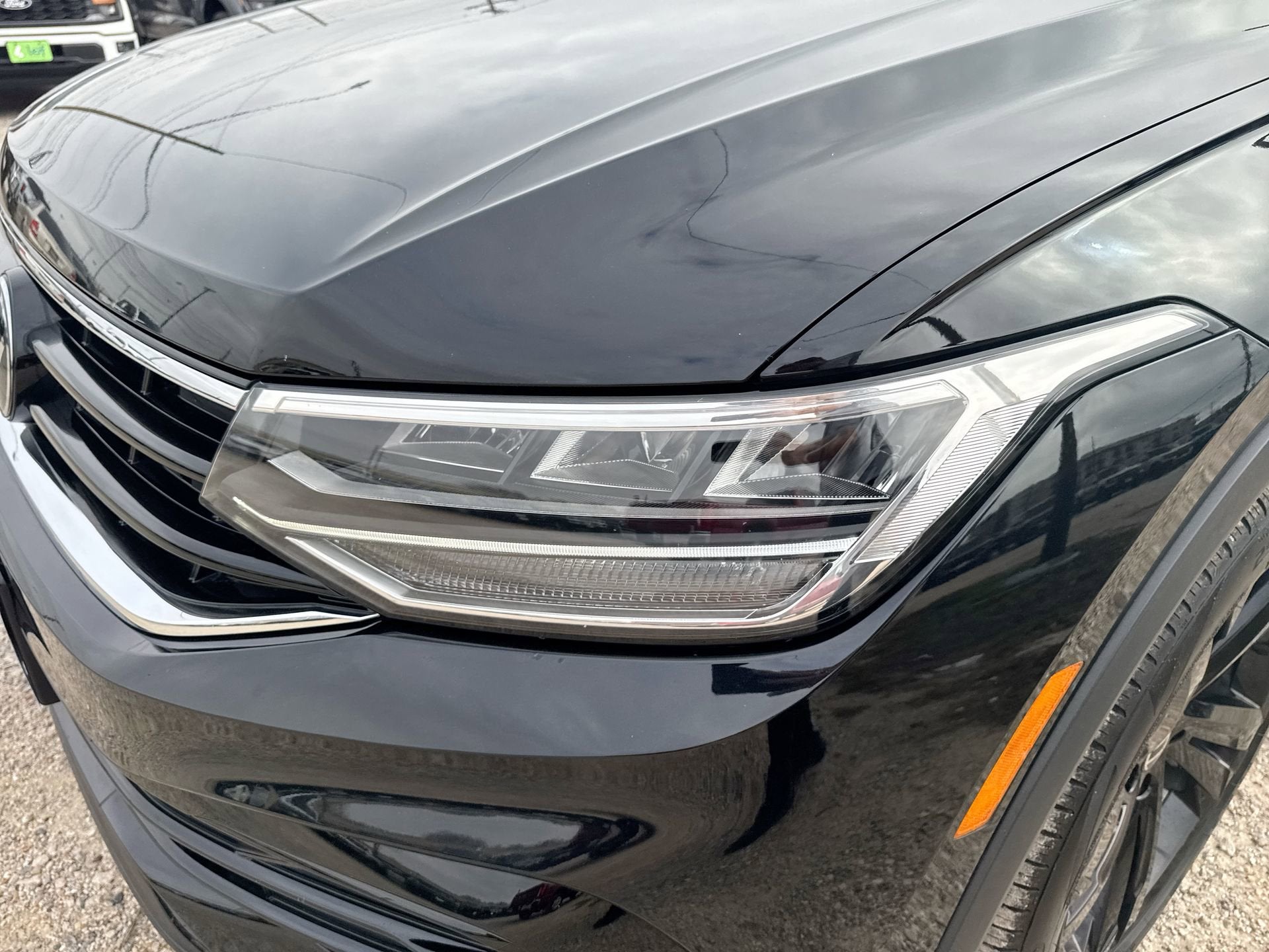 2024 Volkswagen Tiguan 2.0T SE R-Line Black