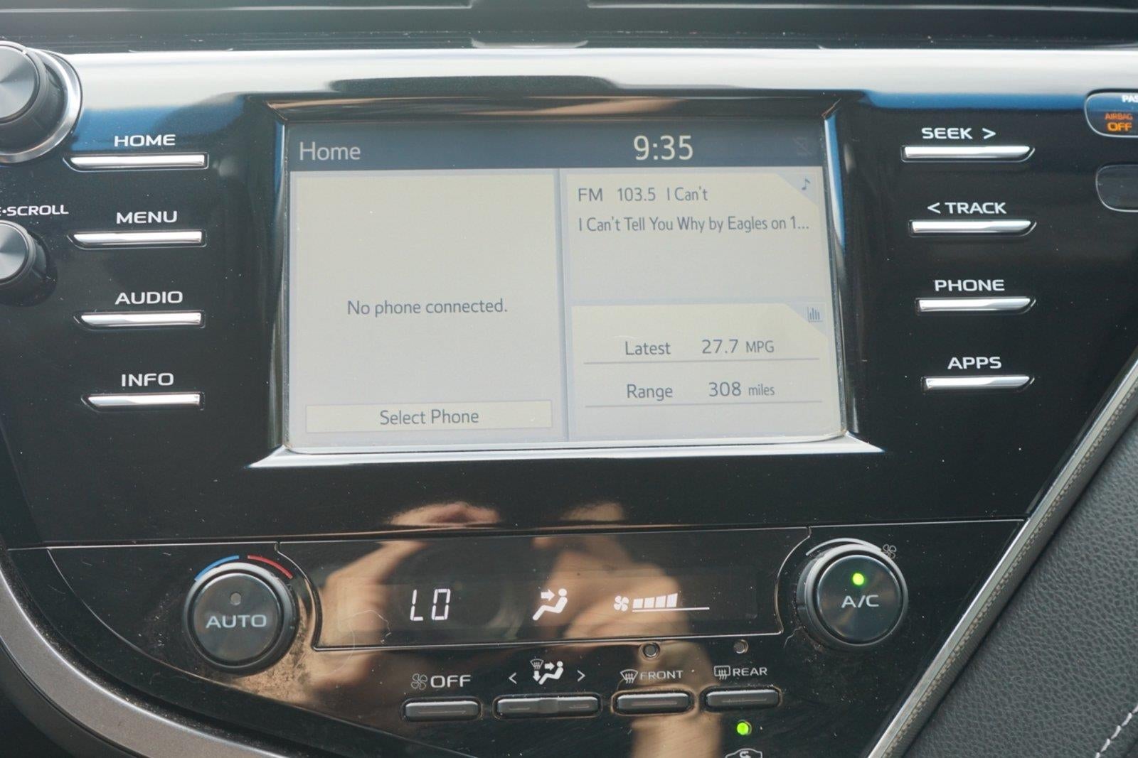 2018 Toyota Camry SE