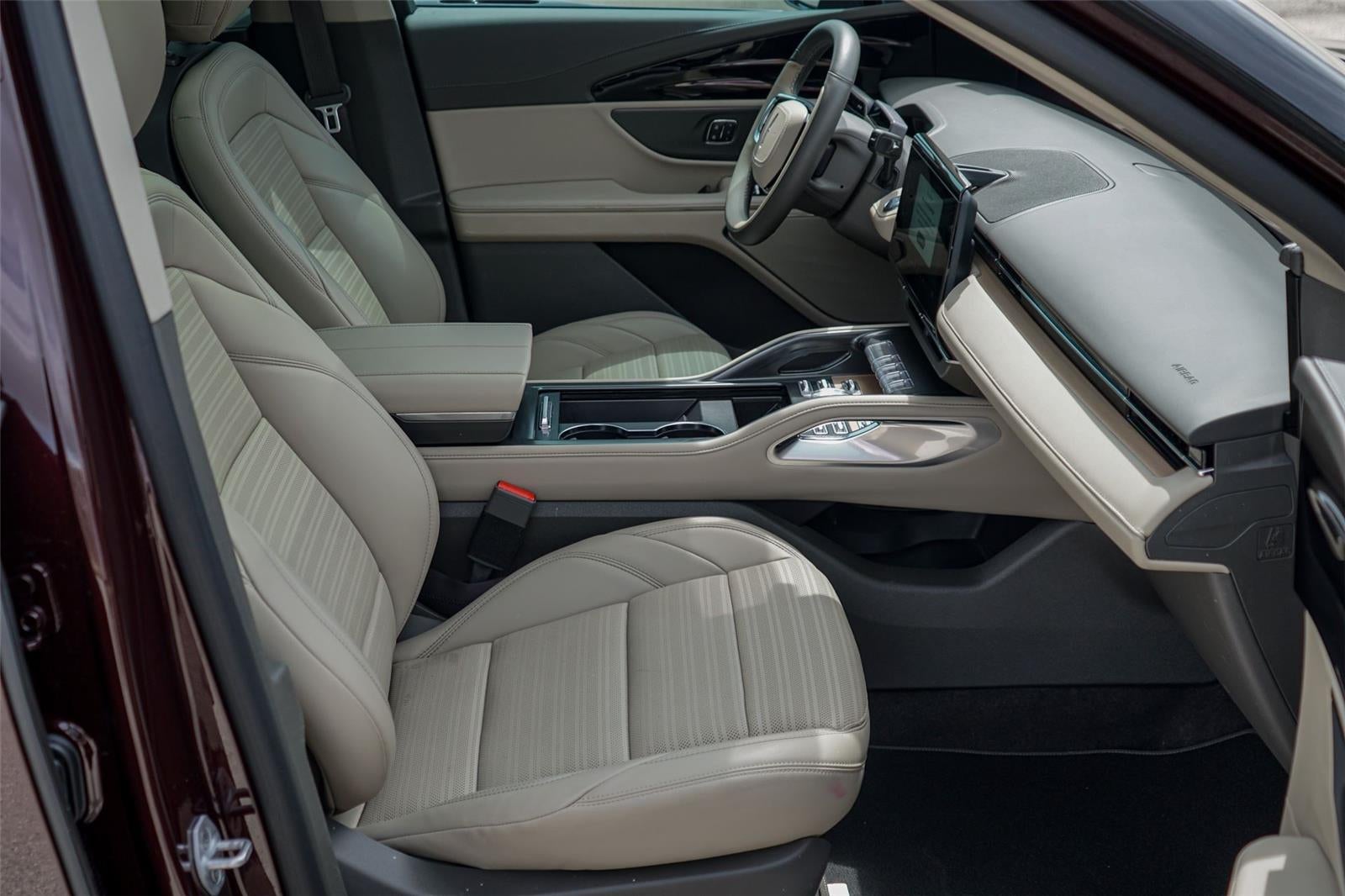 2025 Lincoln Nautilus Reserve