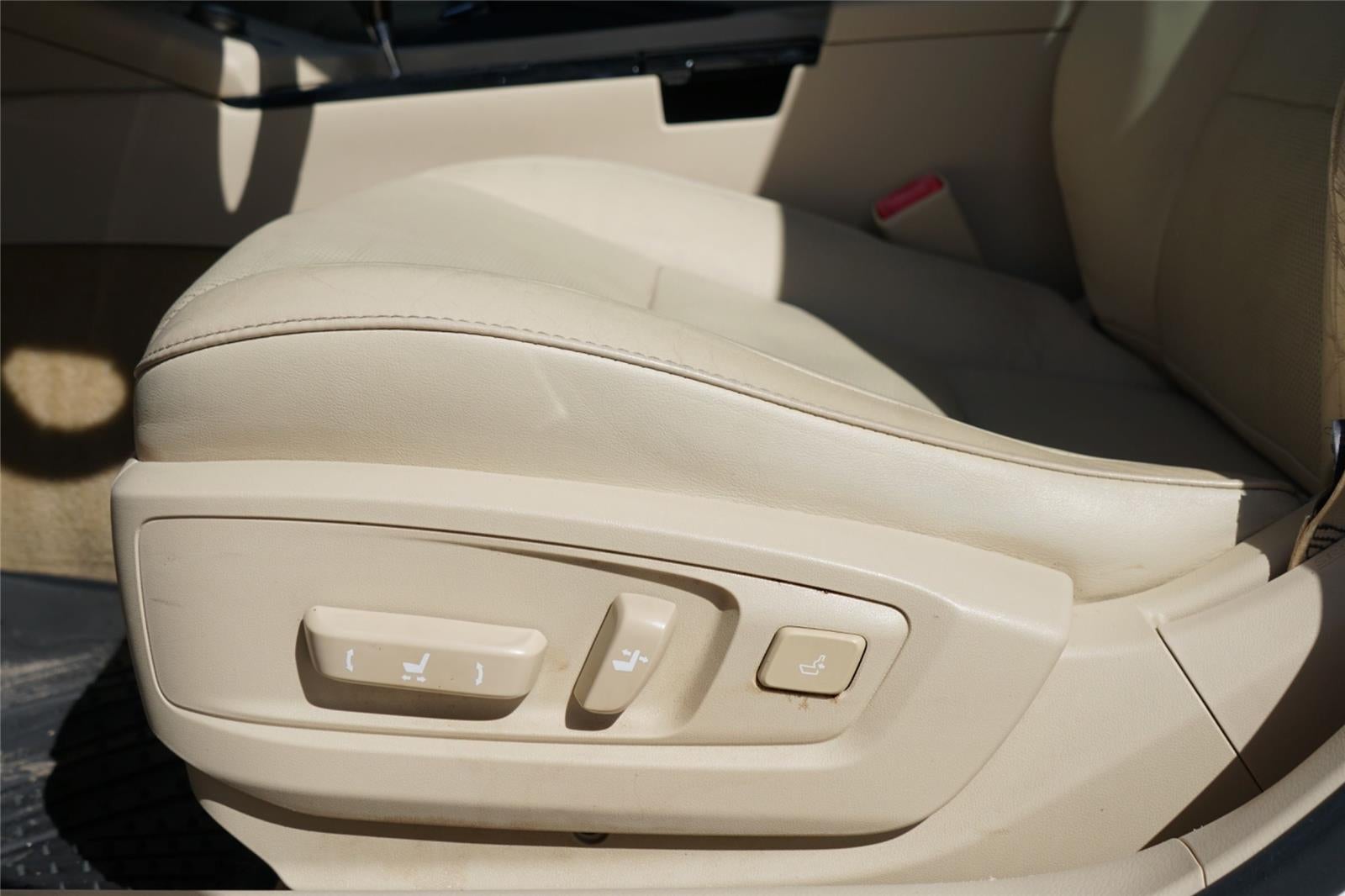 2013 Lexus ES 350 4dr Sdn
